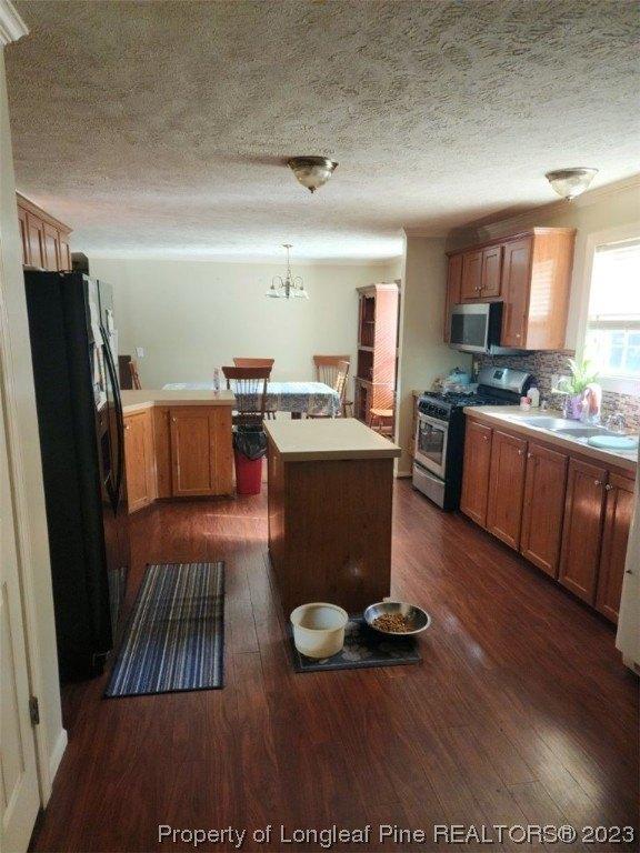 Maysville Ln, Tar Heel, NC 28392