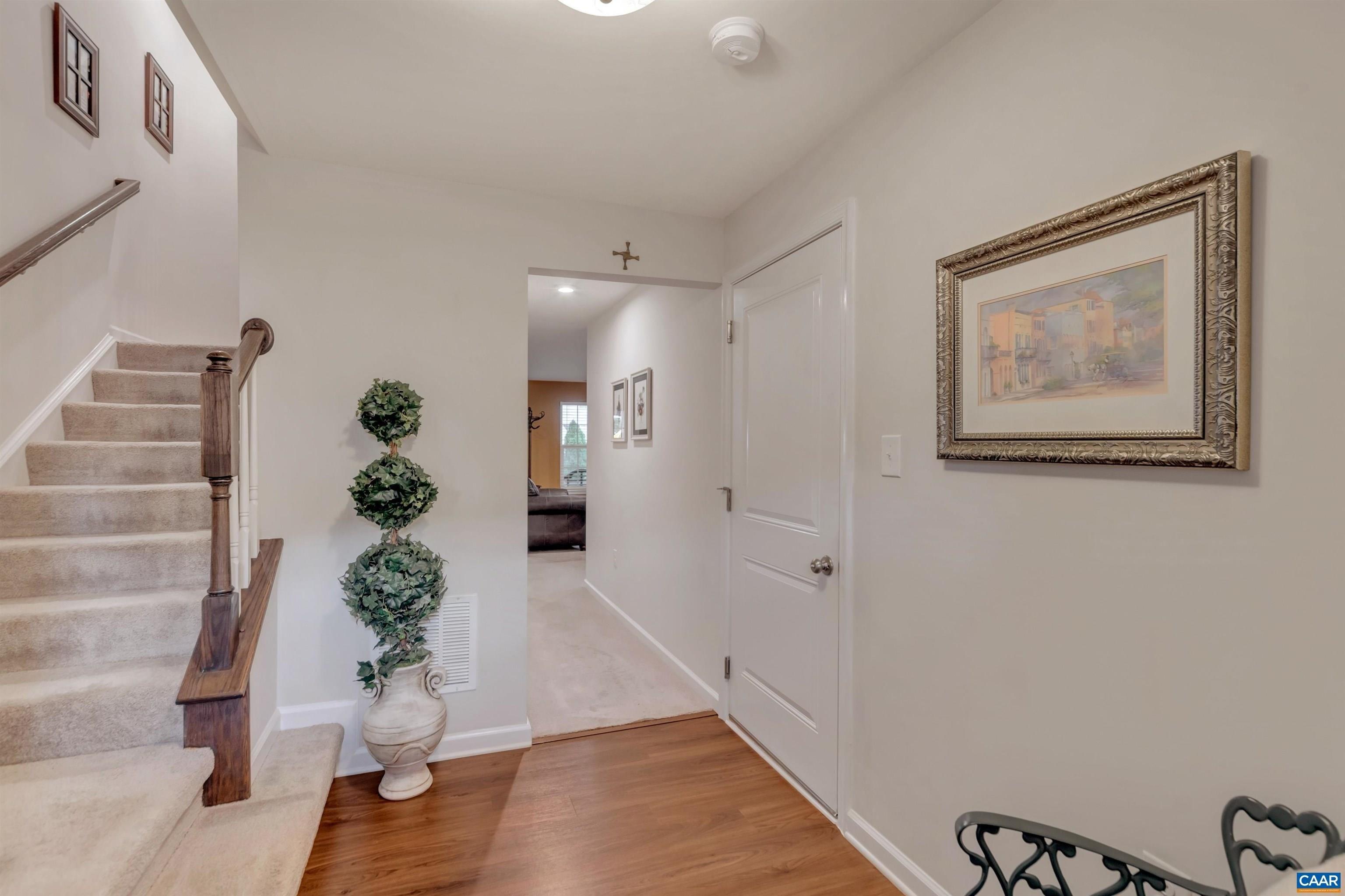 Pocoson Wood Ct, Charlottesville, VA 22911