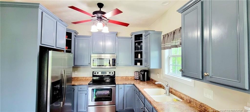Colepark Dr, Hope Mills, NC 28348