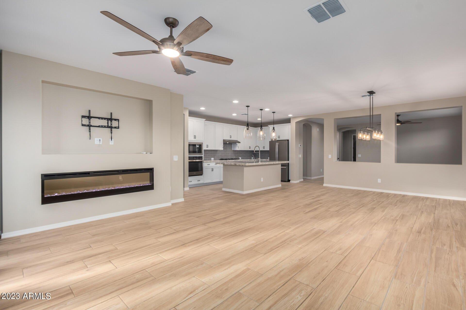 N 160th Ct, Surprise, AZ 85387