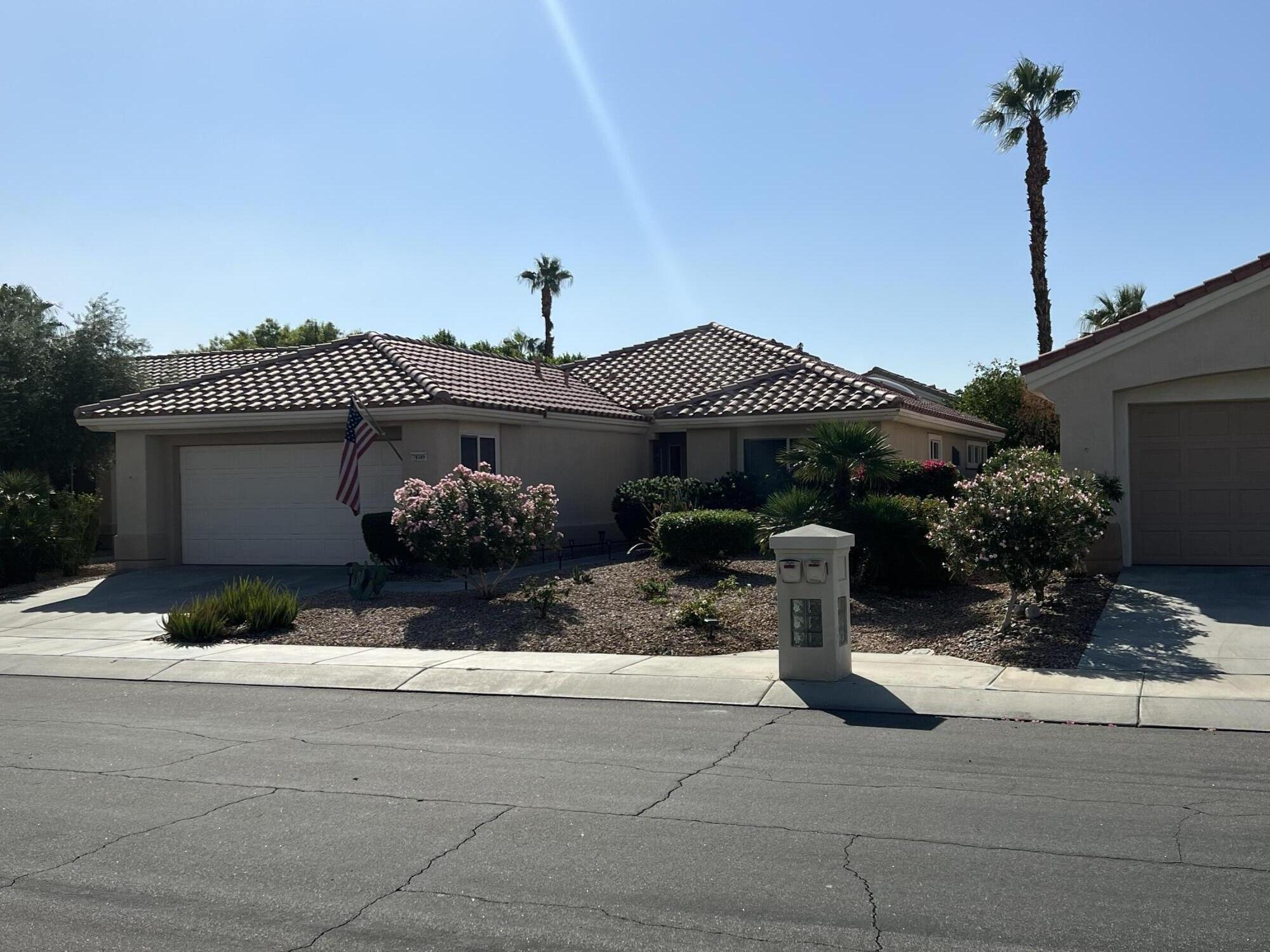 Moongold Rd, Palm Desert, CA 92211