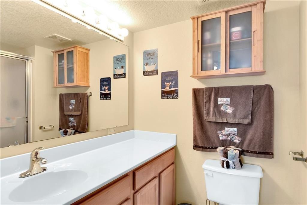 Ridge Lake Cir, Vero Beach, FL 32967