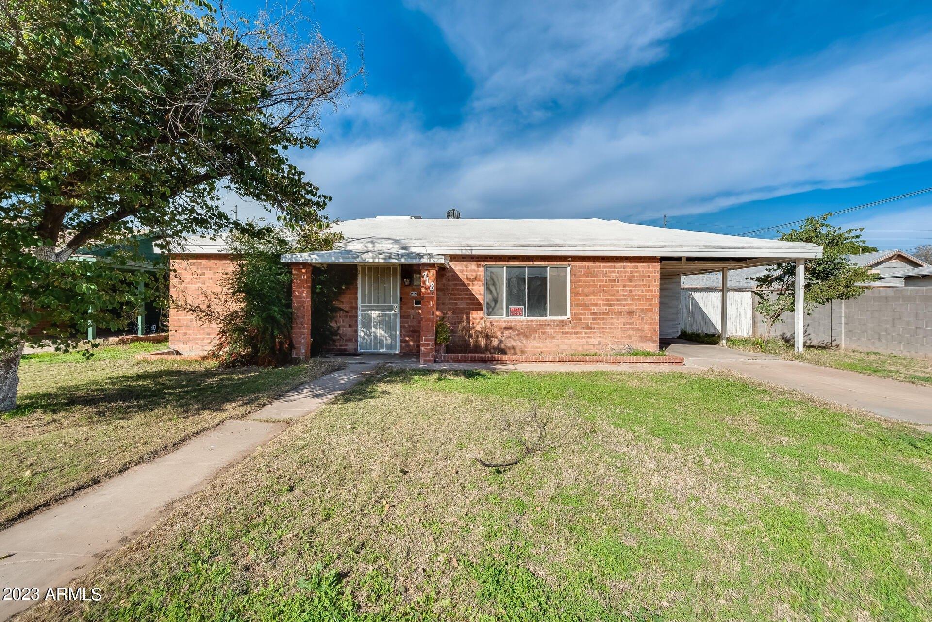 W 3rd Pl, Mesa, AZ 85201