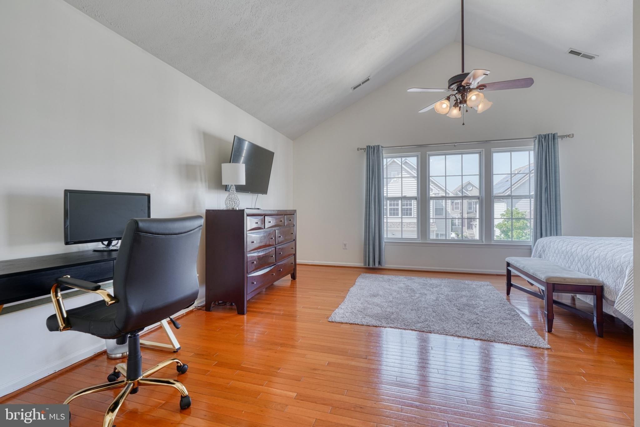 Luke Rd, Middle River, MD 21220