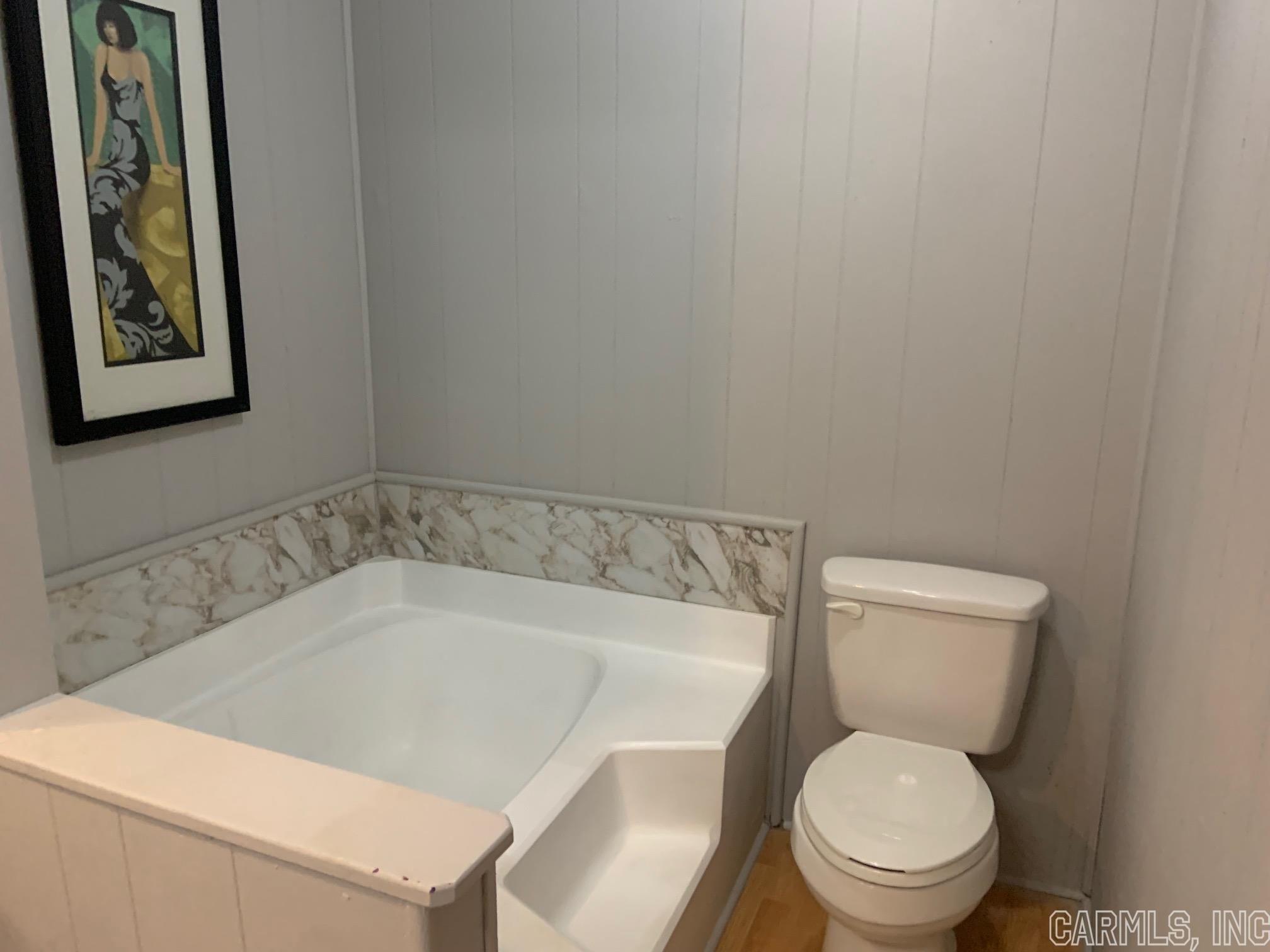 Goldfinch Ln, Hot Springs, AR 71913