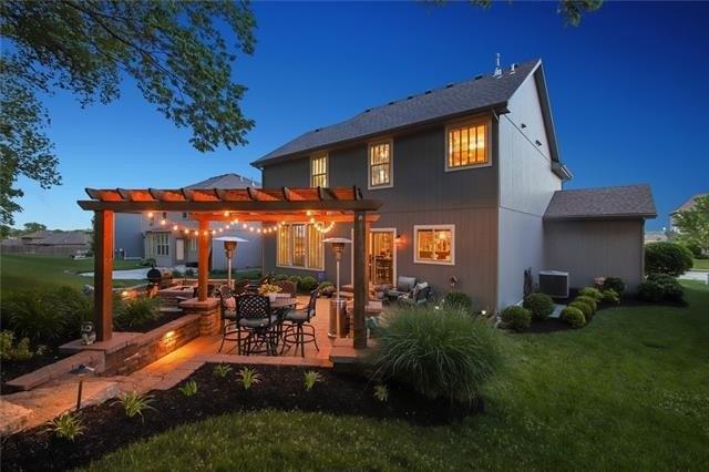 Sw River Trail Rd, Lees Summit, MO 64082