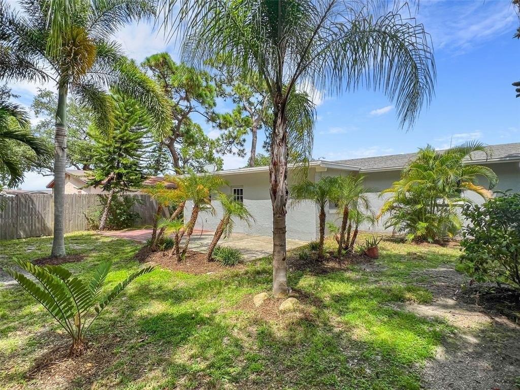 103rd St, Largo, FL 33773