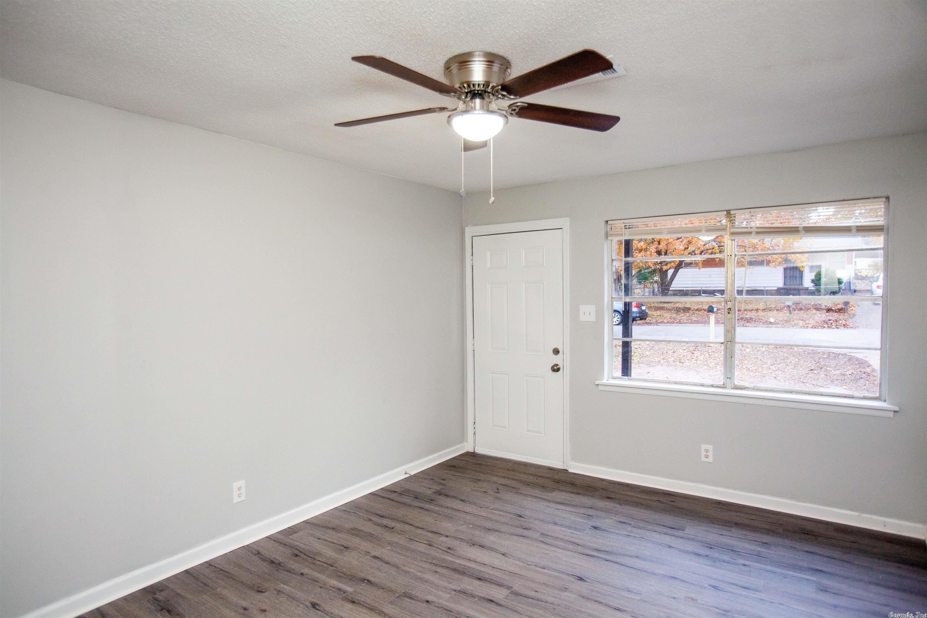 Redwood Dr, Little Rock, AR 72209