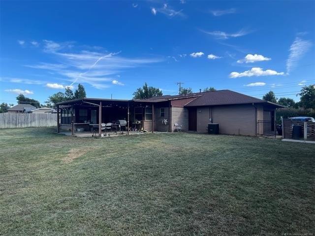 Judy Dr, Del City, OK 73115