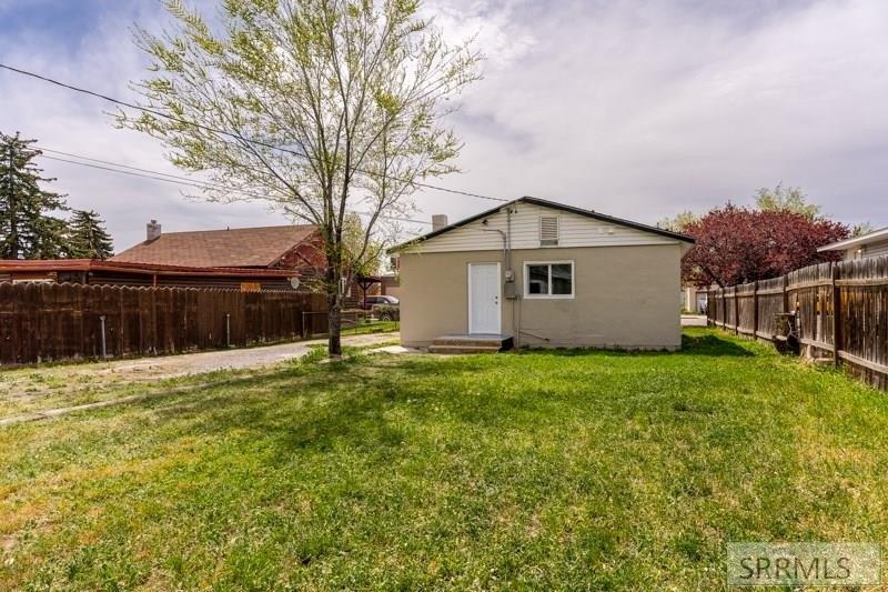 Pershing Ave, Pocatello, ID 83201
