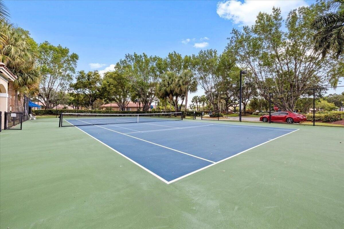 Eagle Cay Ln, Coconut Creek, FL 33073