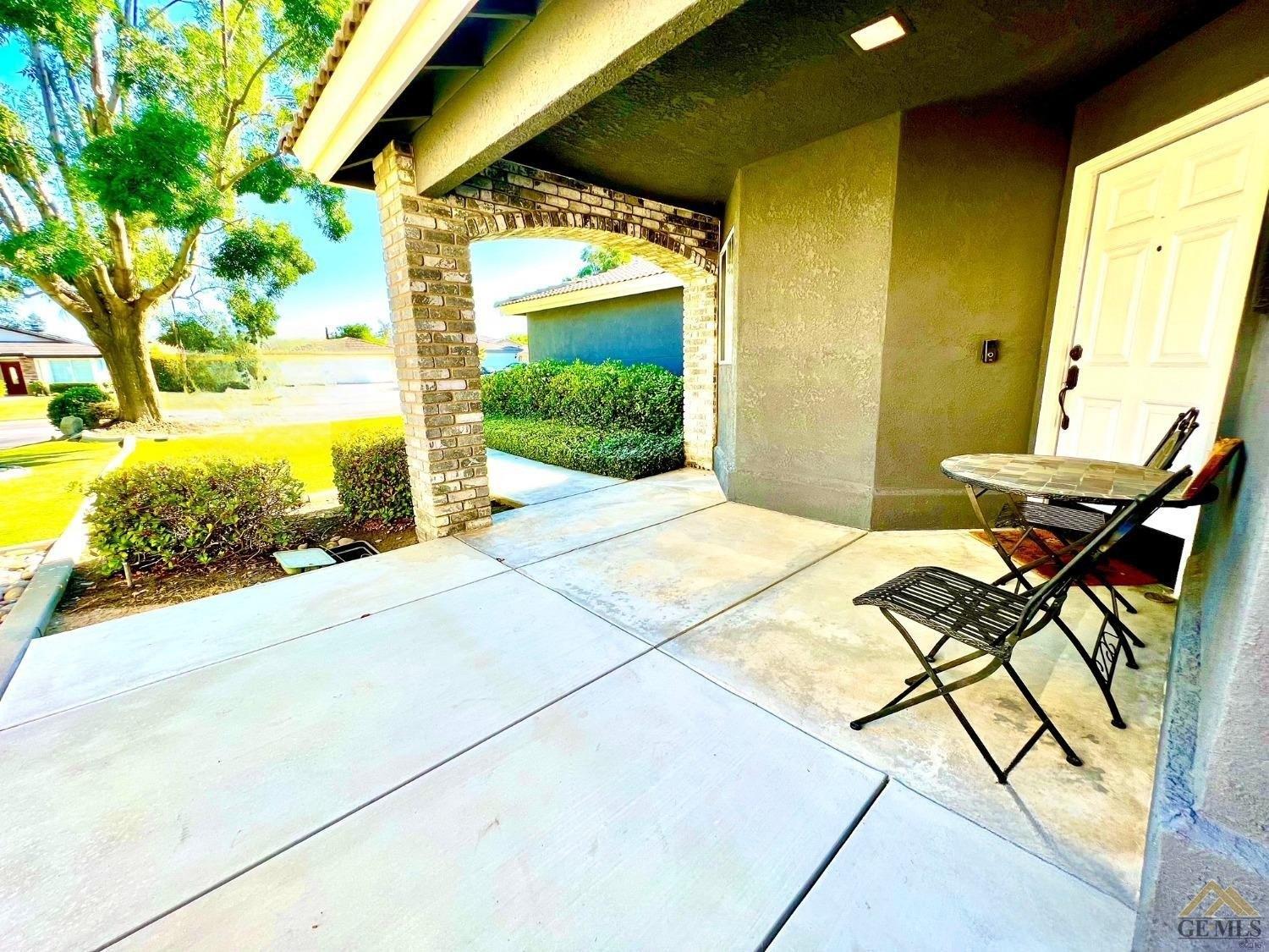 Atakapa Ave, Bakersfield, CA 93312