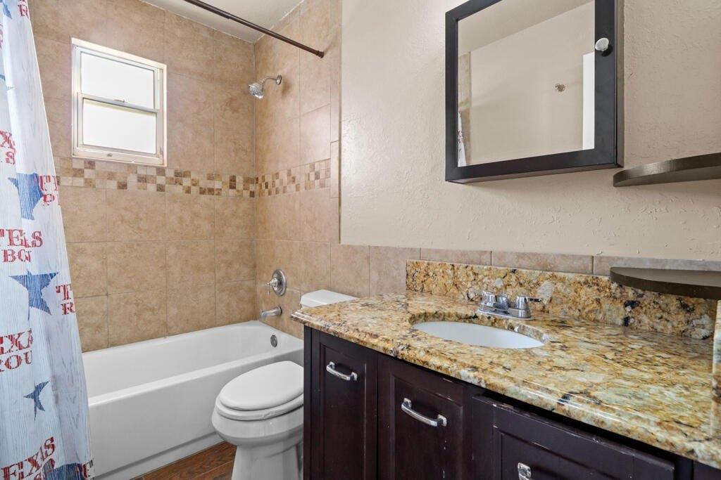 Catskill Ave, El Paso, TX 79904