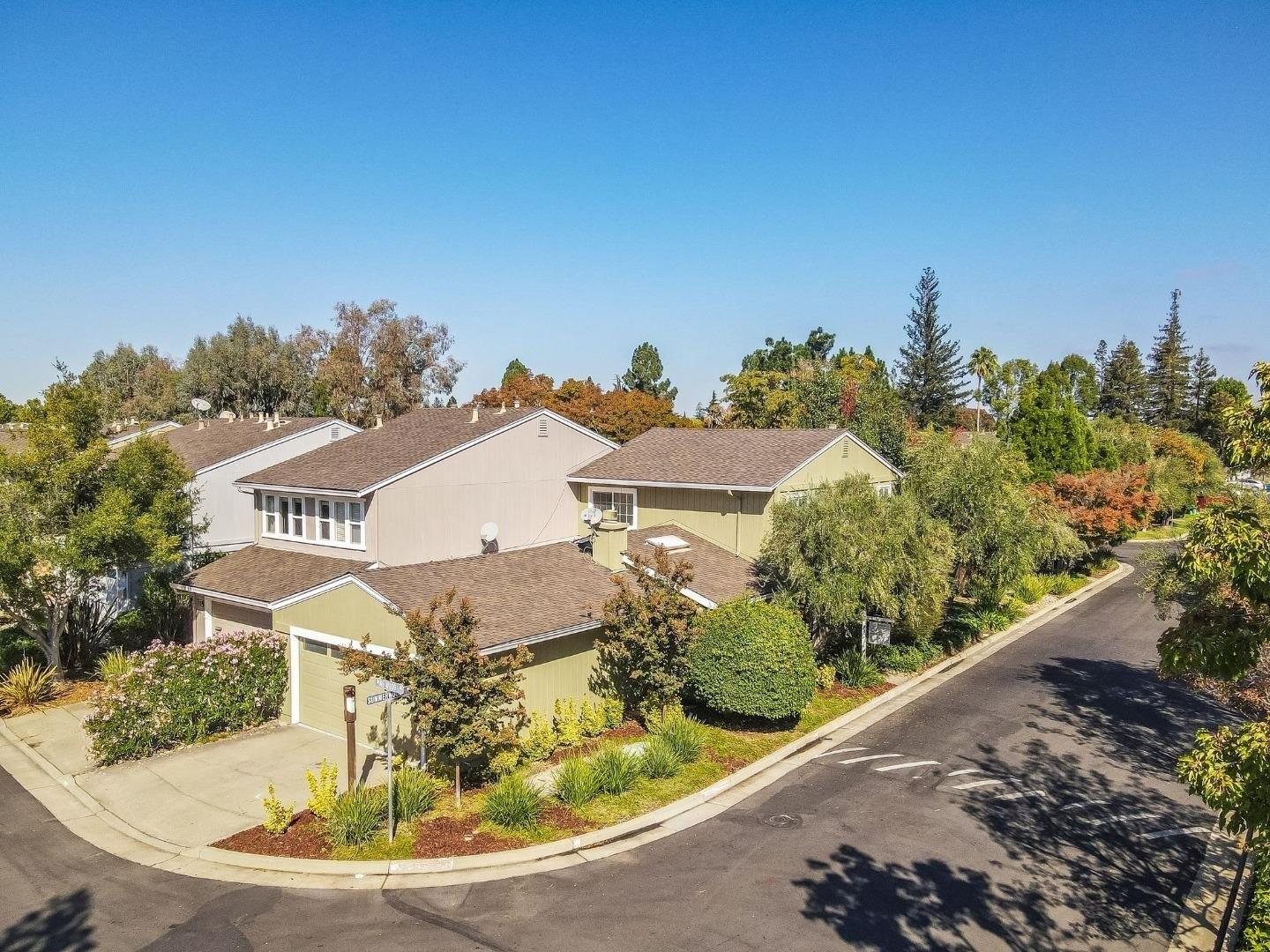 Pine Wood Ln, Los Gatos, CA 95032