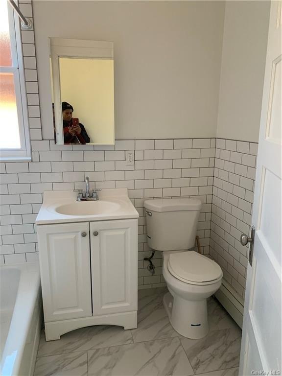 Carpenter Ave, Bronx, NY 10466
