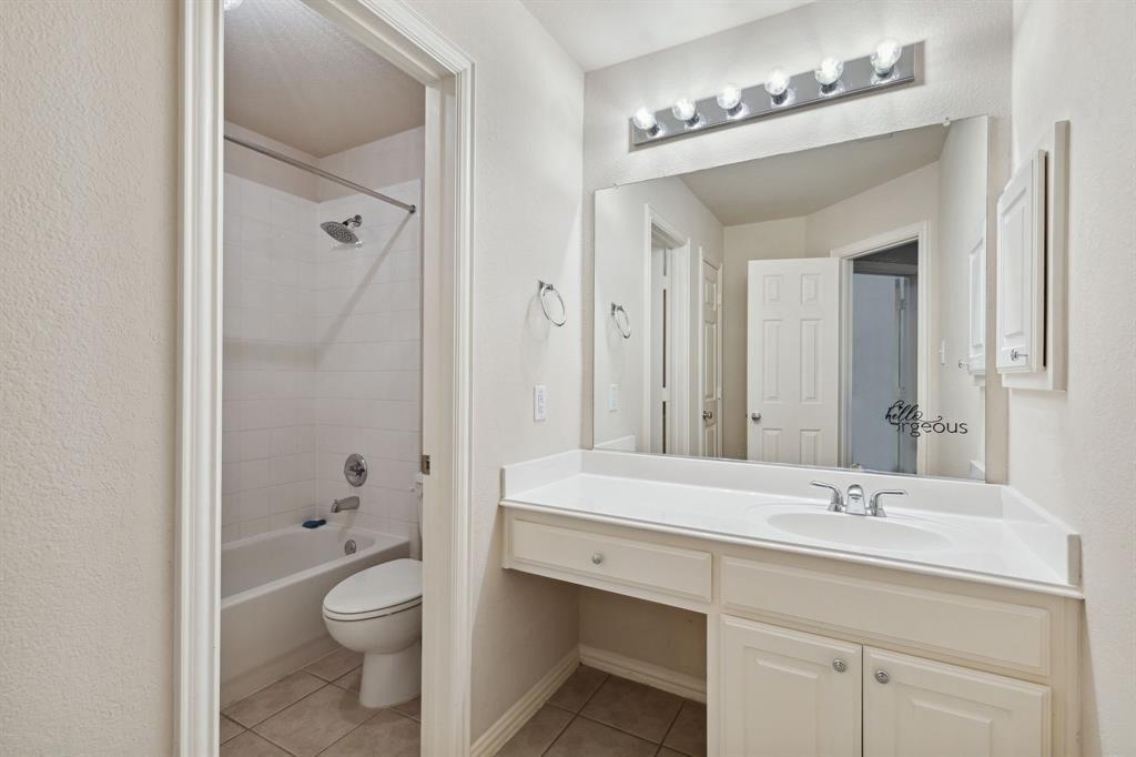 Navisota Dr, Lantana, TX 76226