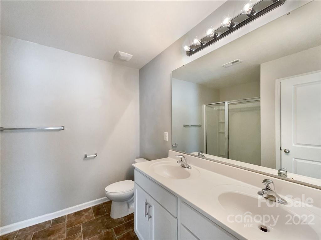Westbury Ct, Dallas, NC 28034