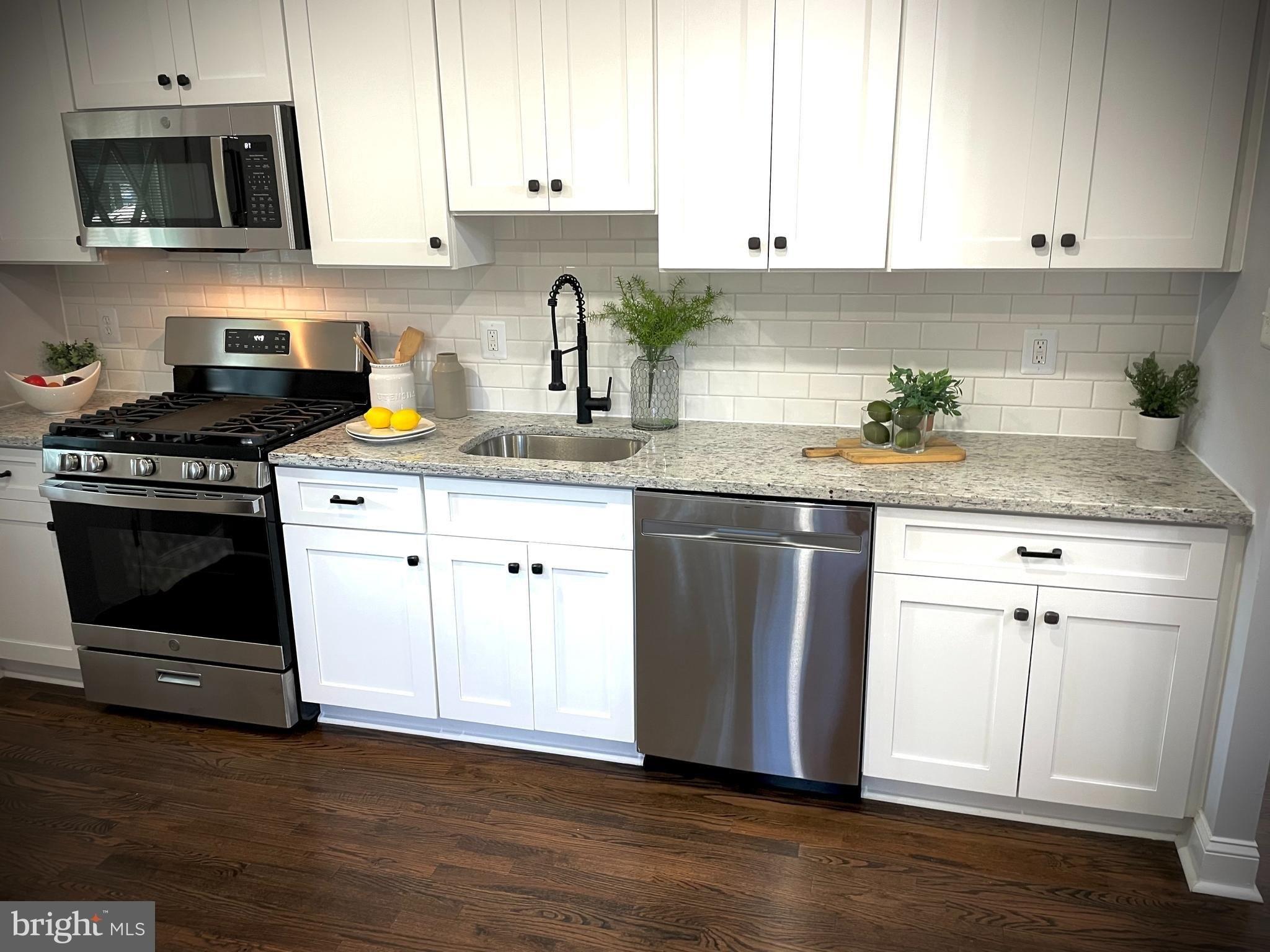 Hurlock Rd, Middle River, MD 21220