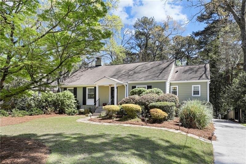 Dale Dr Ne, Atlanta, GA 30305