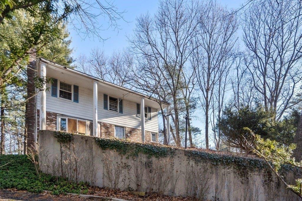 Spring Rd, Middleton, MA 01949