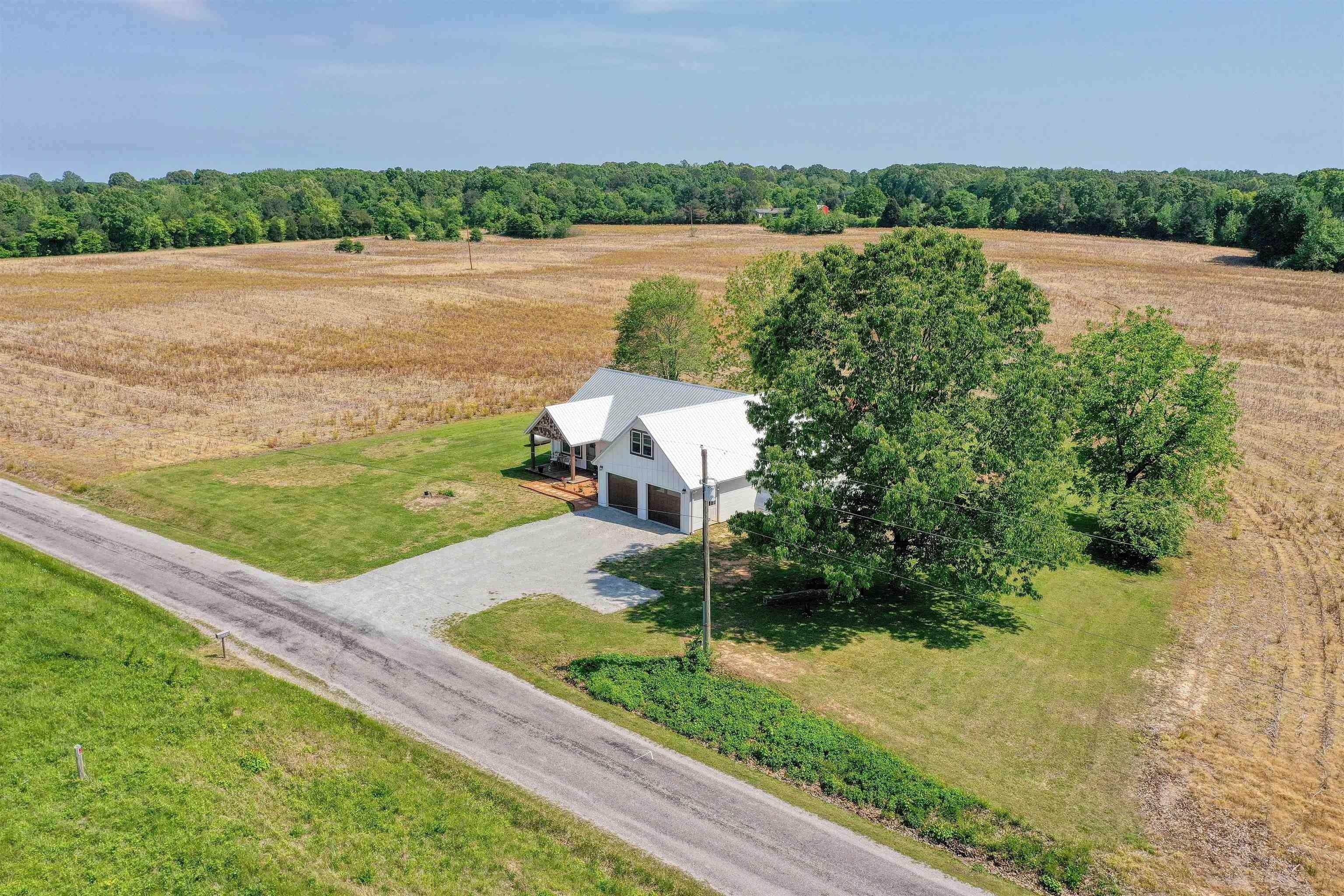 E Grove Rd, Gleason, TN 38229