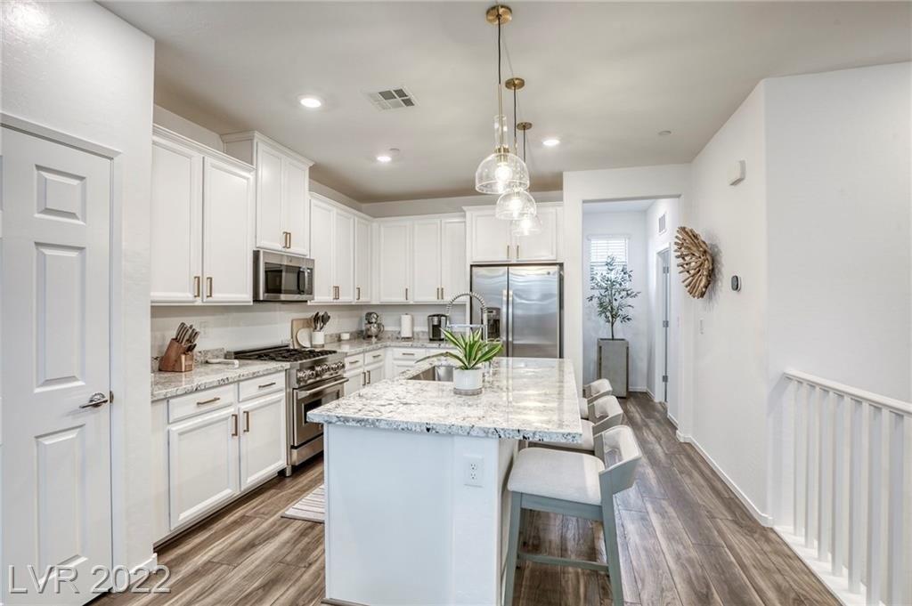 Petaluma Valley Dr, Las Vegas, NV 89138