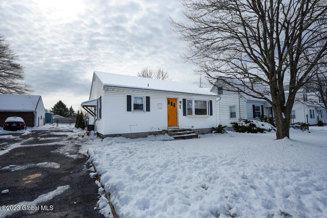 Smith Ave, Albany, NY 12205