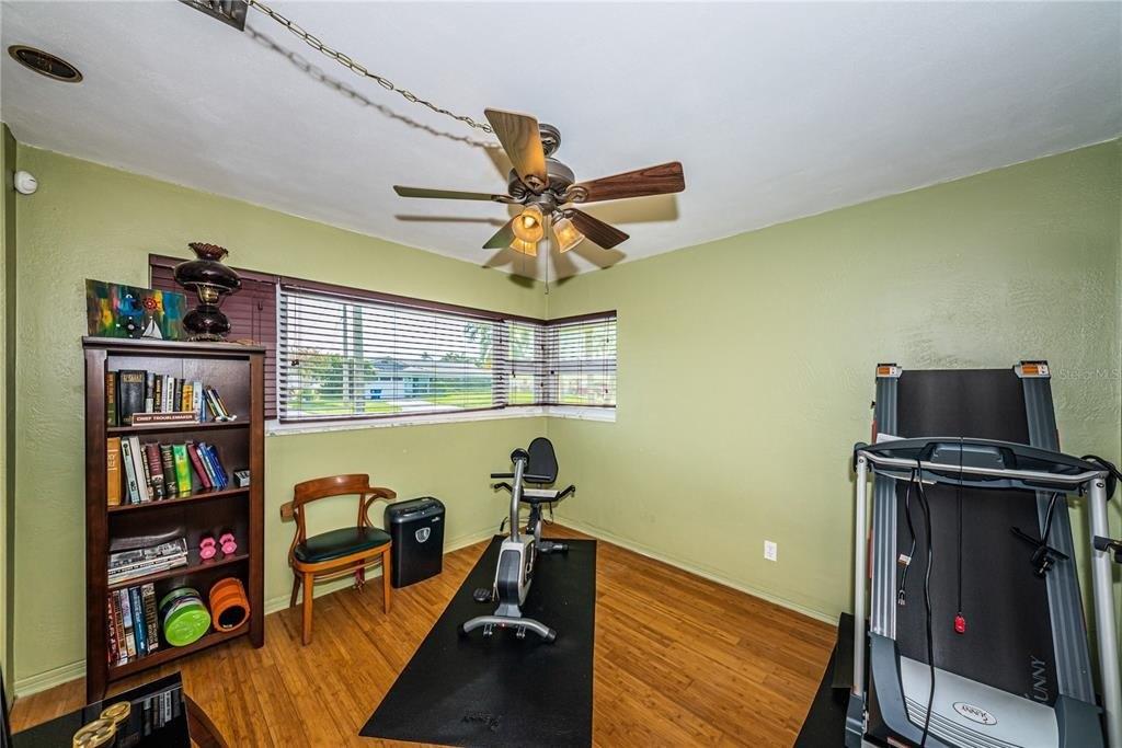 13th Ln Ne, Saint Petersburg, FL 33703