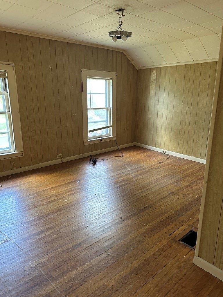 Pleasant St, Sayre, PA 18840