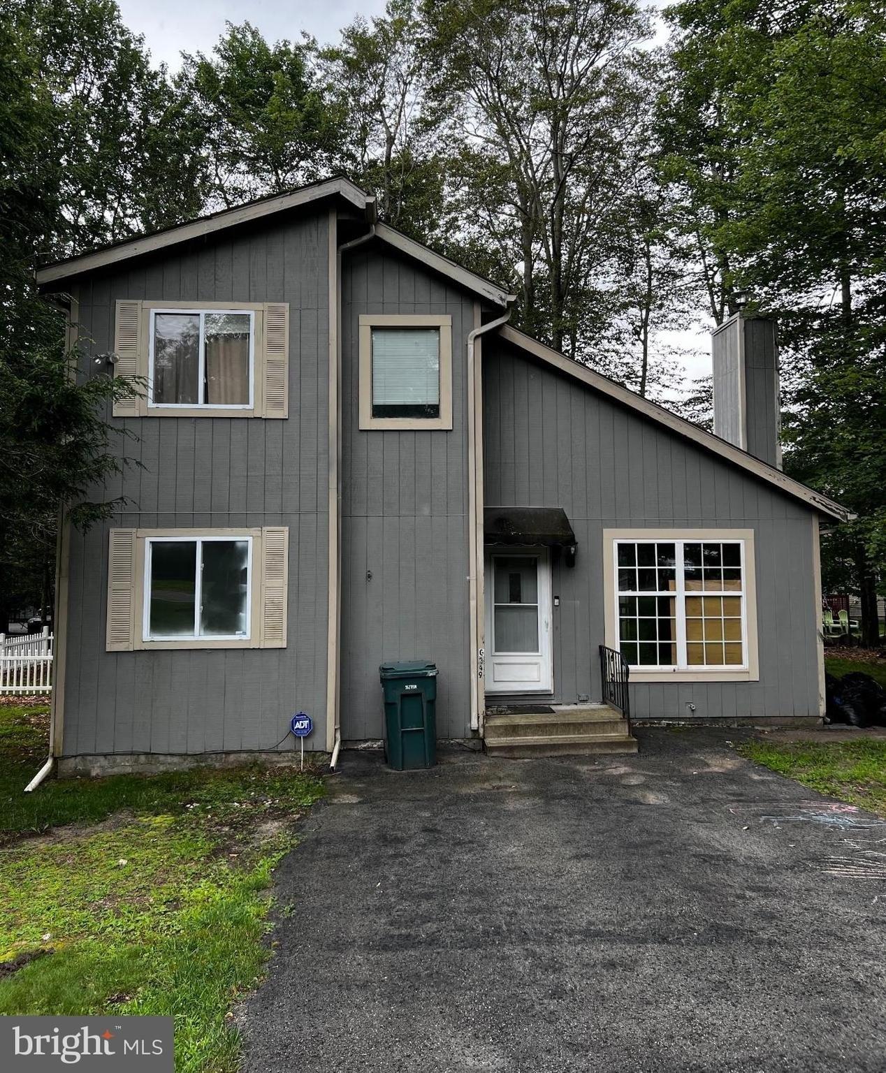 Country Place Dr, Tobyhanna, PA 18466