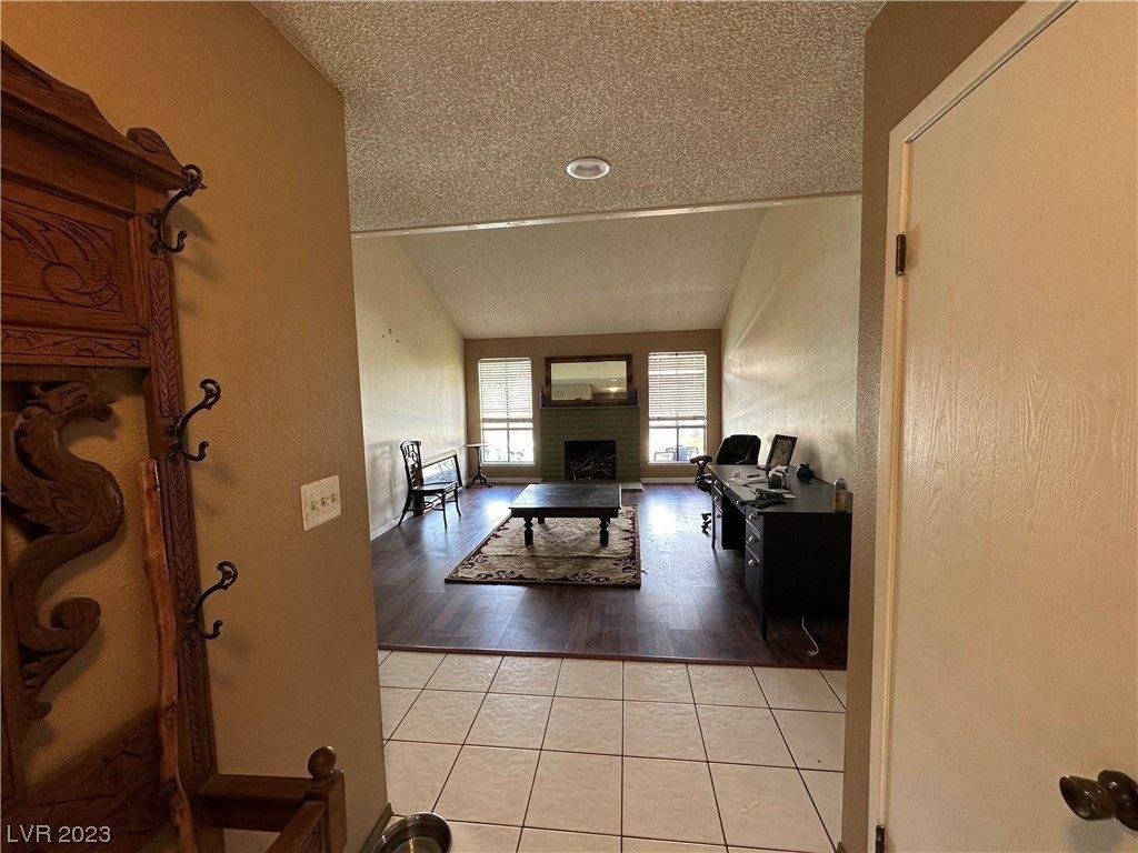 Pinewood Ave, Las Vegas, NV 89103