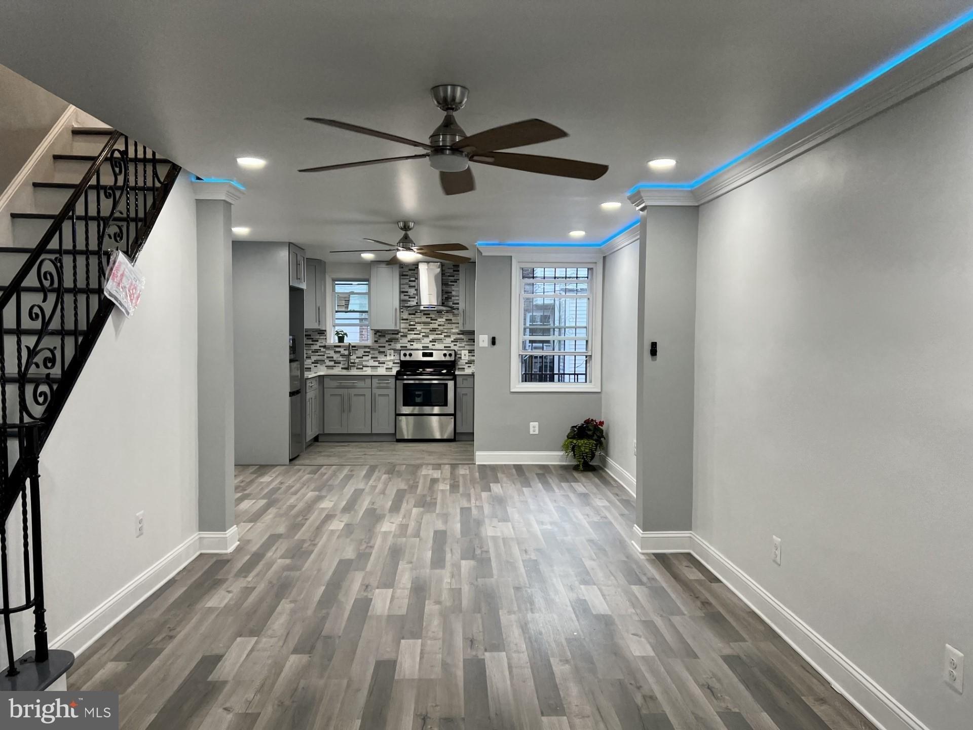 Glendale St, Philadelphia, PA 19124