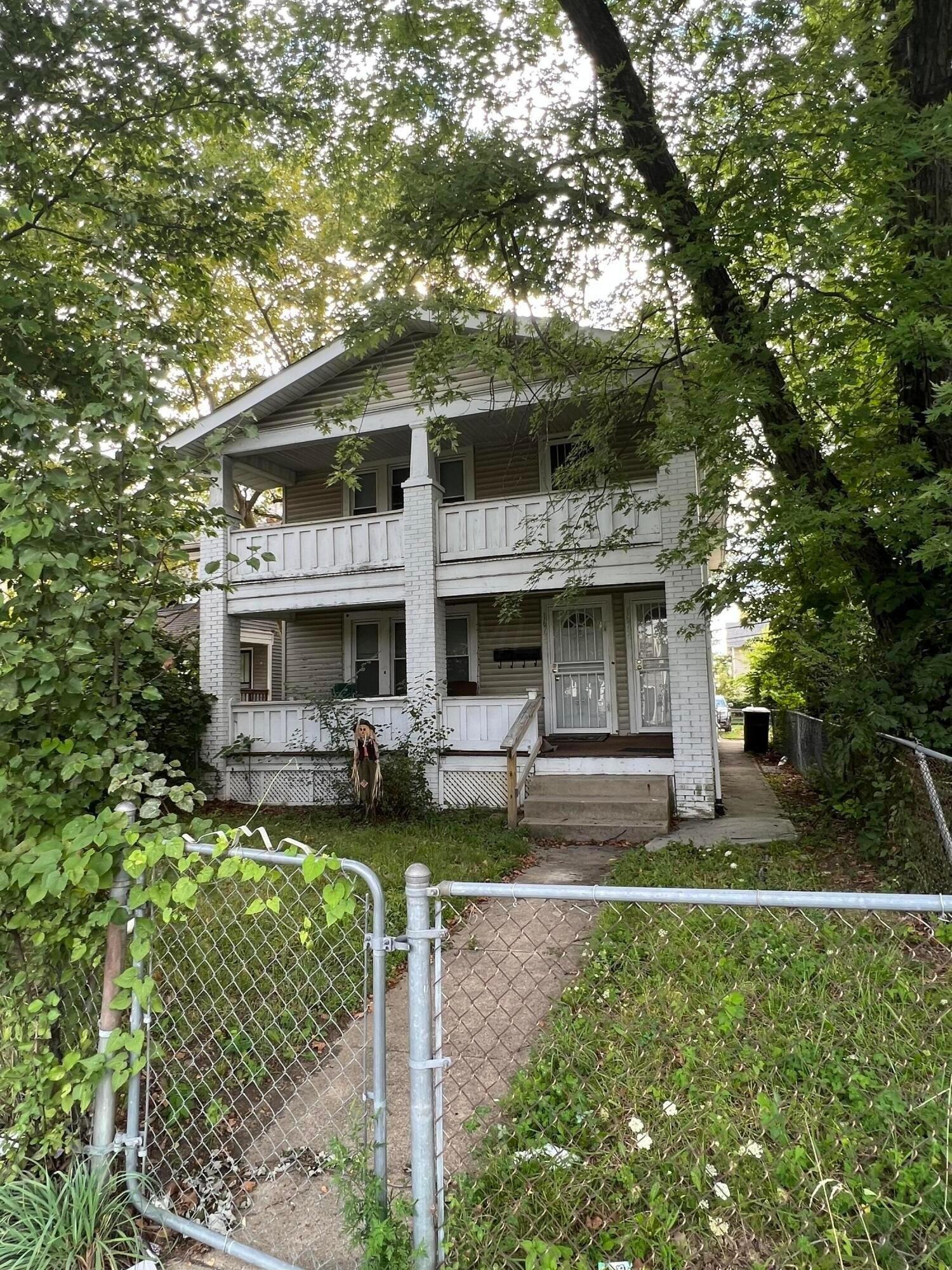 Cleveland Ave, Columbus, OH 43211