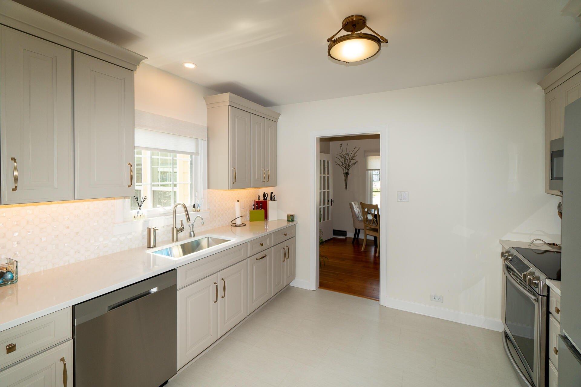 S Jackson St, Elkhorn, WI 53121