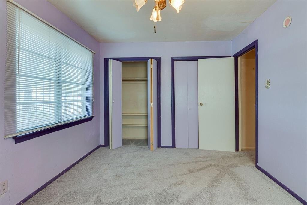 Canterbury Cir, Fort Worth, TX 76112