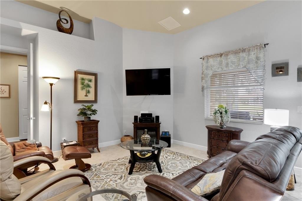 Lennox Ln, Vero Beach, FL 32966