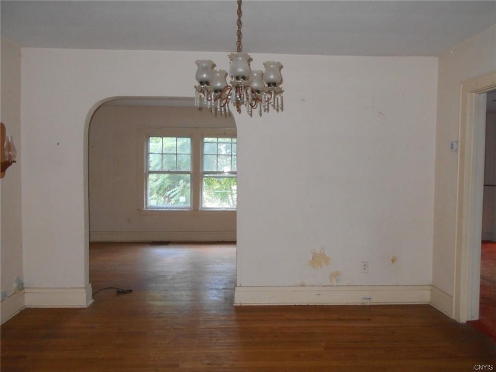 Hancock Dr, Syracuse, NY 13207