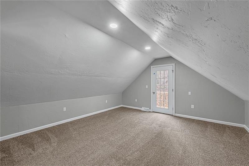 Breakneck Rd, Connellsville, PA 15425
