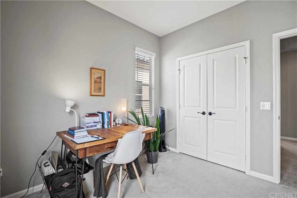 Bene Dr, Santa Clarita, CA 91350