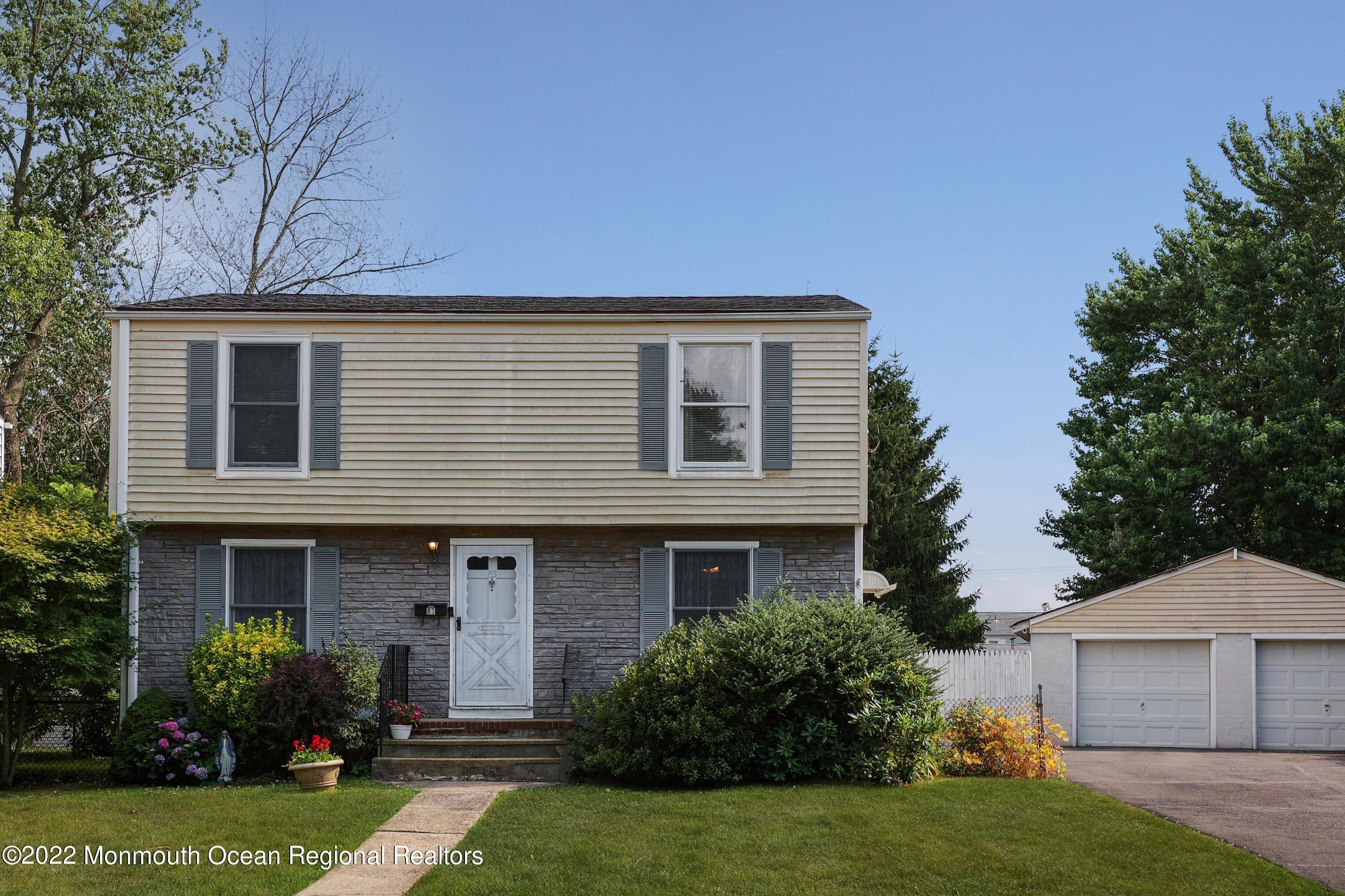 Barkalow Ave, Freehold, NJ 07728