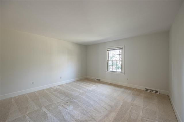 Kilmarnock Dr, Henrico, VA 23229
