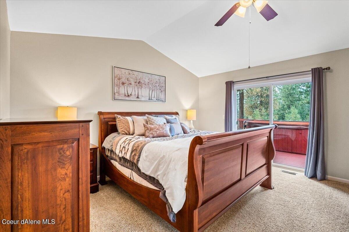E Garwood Rd, Hayden, ID 83835
