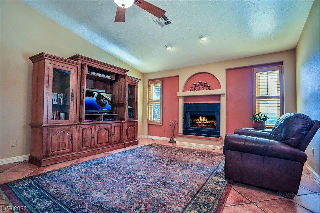 Hollyhock Dr, Henderson, NV 89011