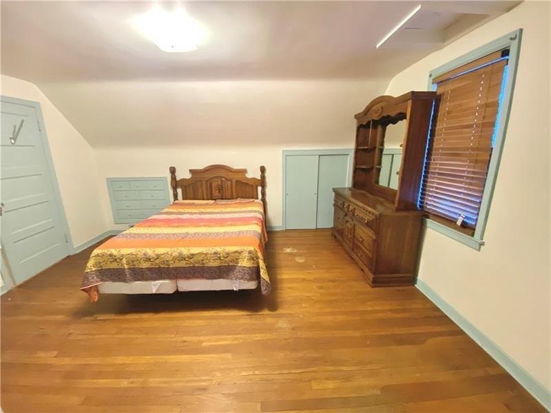 Gross Dr, Aliquippa, PA 15001