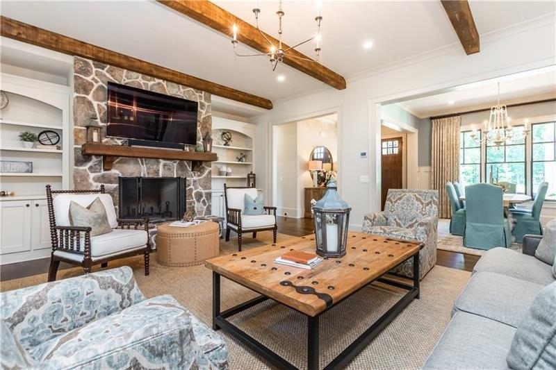 Alba Ln, Buford, GA 30519
