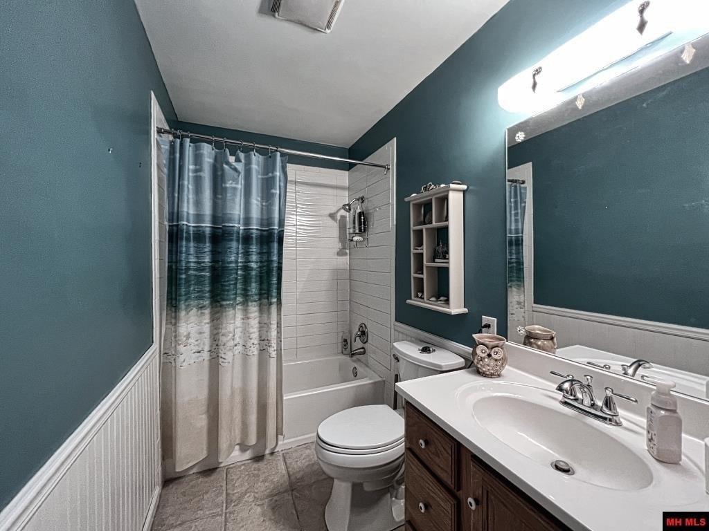 Live Oak Dr, Mountain Home, AR 72653