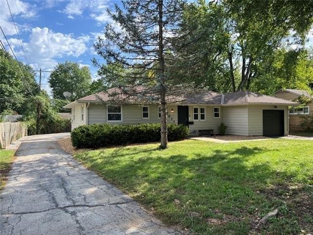 E 110th St, Kansas City, MO 64134