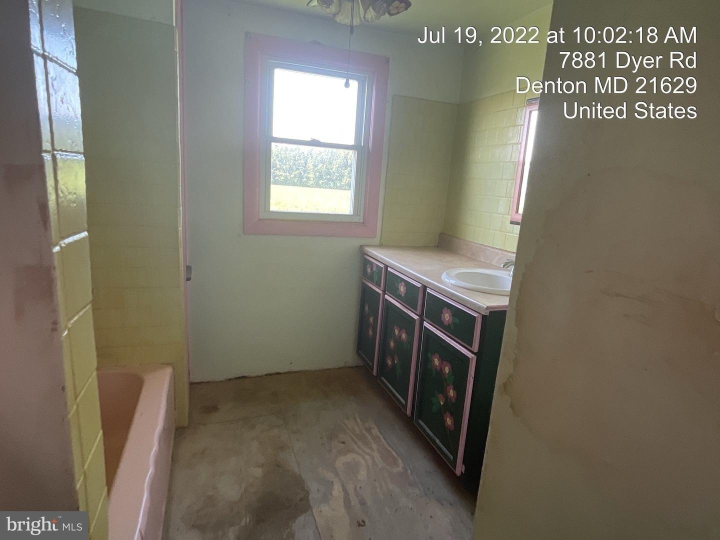 Dyer Rd, Denton, MD 21629