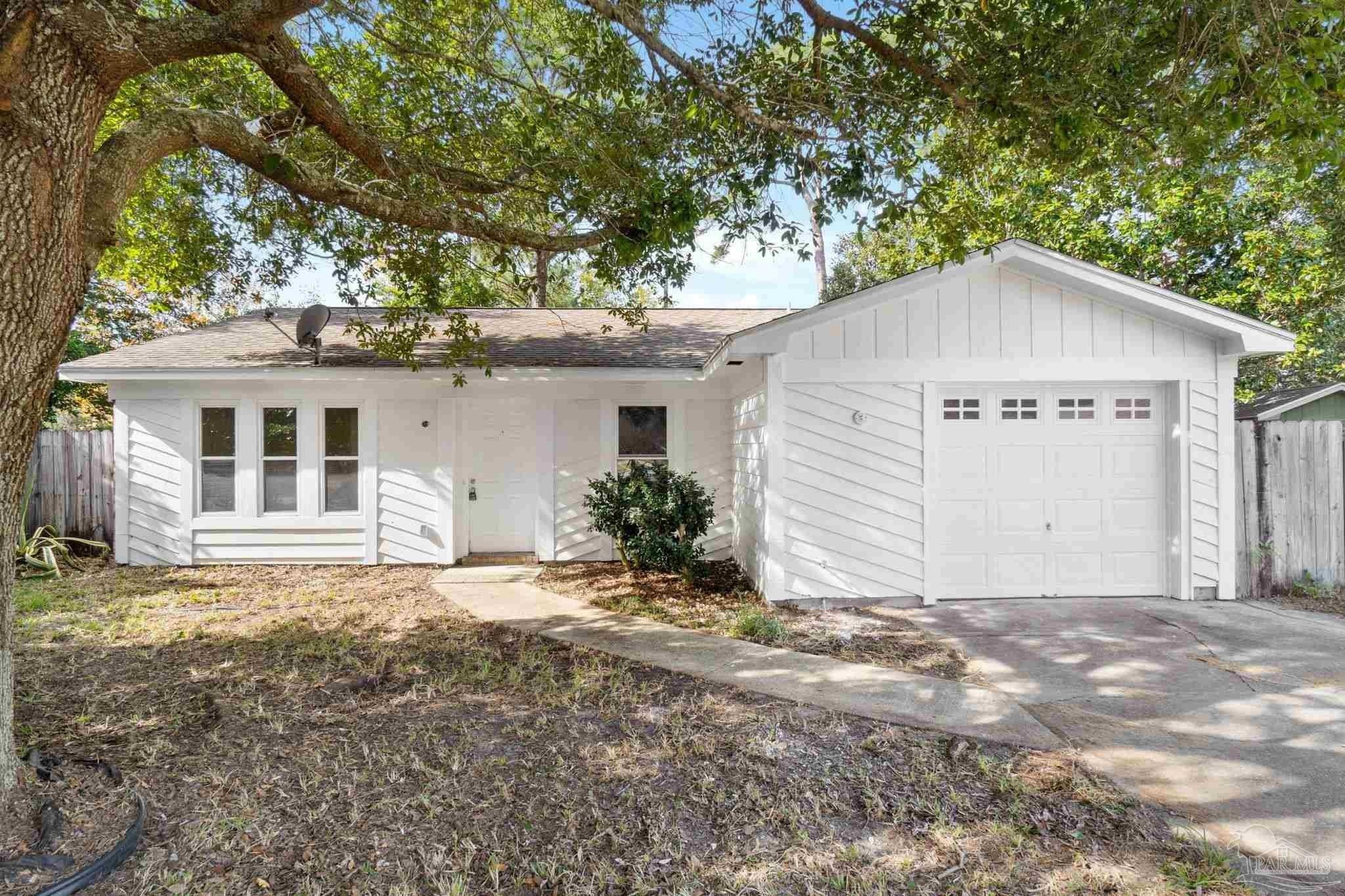 Sanibel Ln, Gulf Breeze, FL 32563