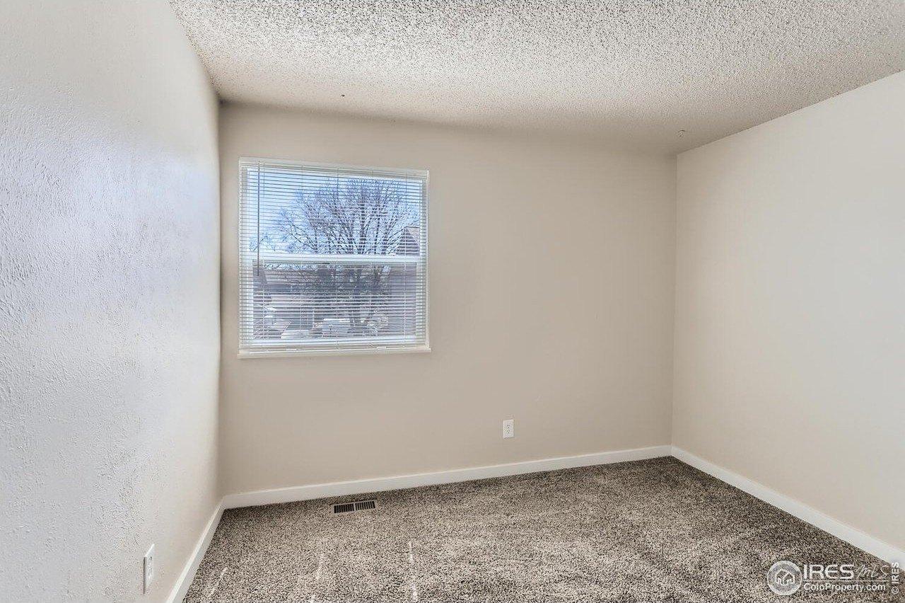 Townley Cir, Longmont, CO 80501